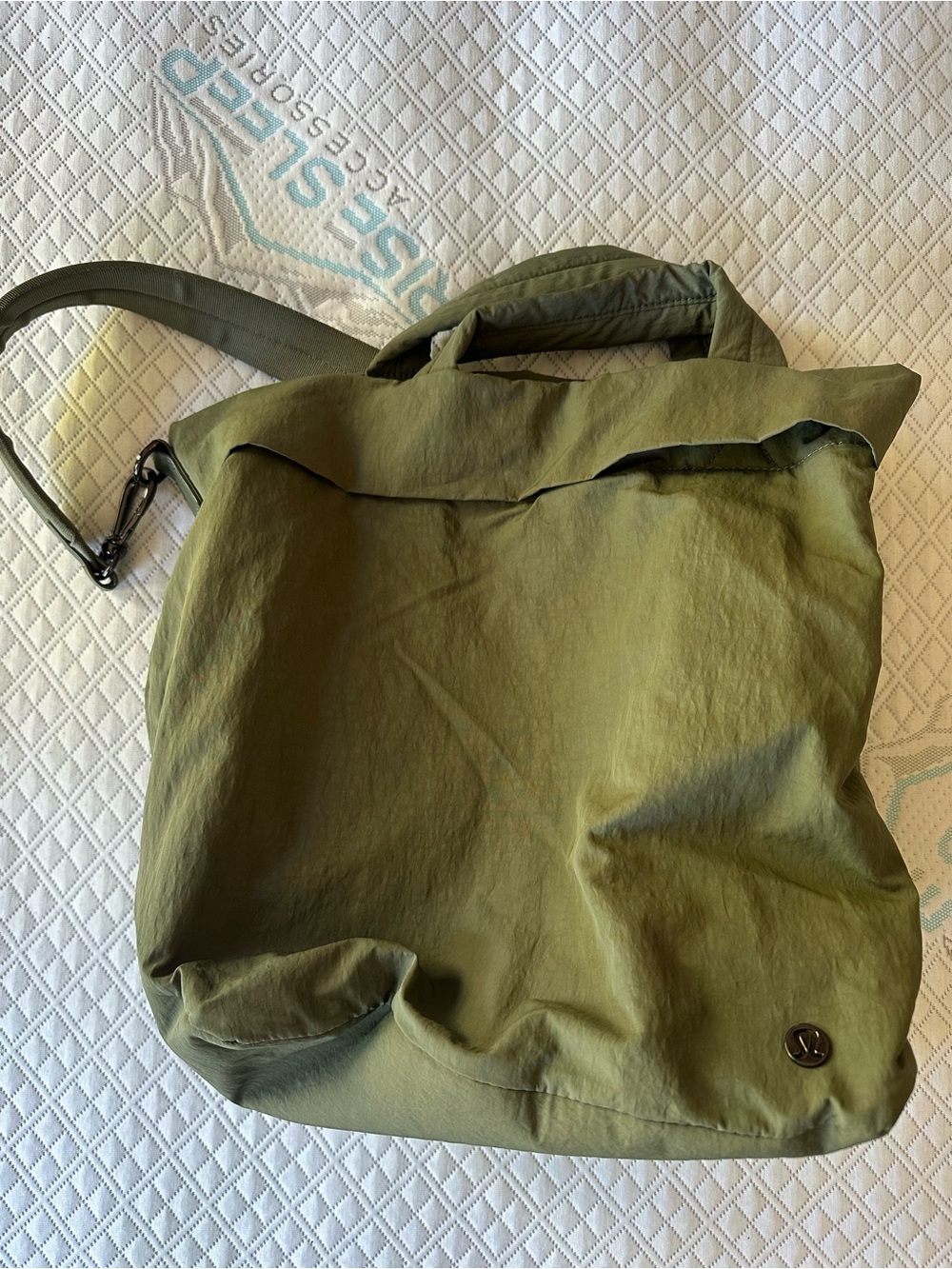 Lululemon Olive Green 20l Shoulder Tote Bag - Casual Everyday Carry